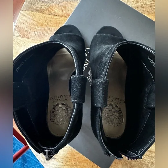 Vince Camuto new♠️ - Picture 4 of 11